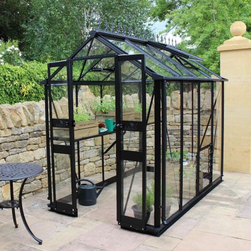 Halls Birdlip Greenhouse